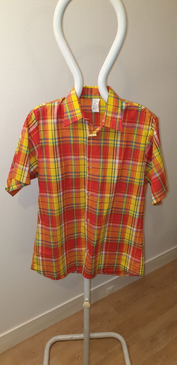 17.2Chemise Madras homme en jaune orange. Légère et agréable à porter. Taille : S, M, L. Confectionnée à Paris par Anjerocreation.
