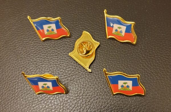 Pins drapeau Haïti Réf43.1 – Image 2