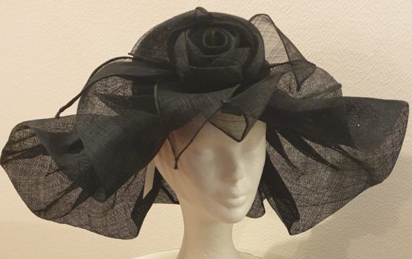 Chapeau femme papillon Réf9
