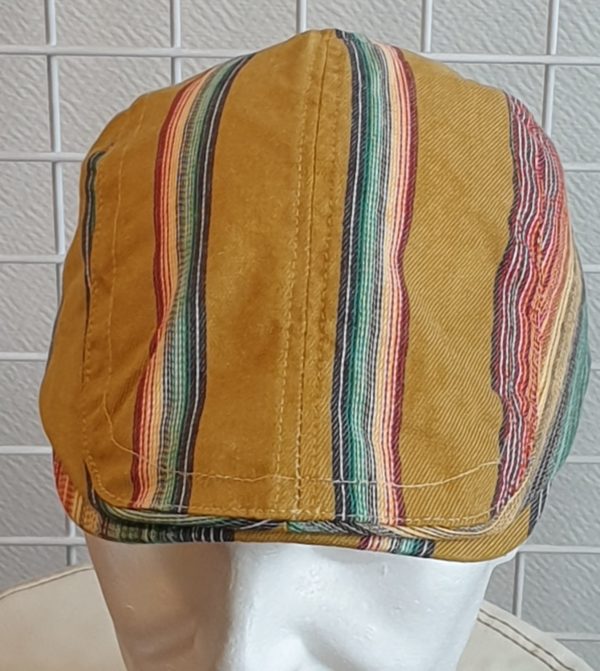 Réf35.1 Beret-casquette.-Tres-chic.-Tissu-coton-et-polyester.-Entierement-double.-Rayure-jaune.-Reglable-a-larriere.Taille-unique