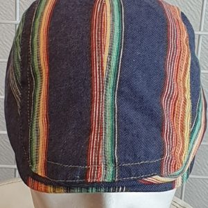Réf33.1 Beret-casquette.-Tres-chic.-Tissu-coton-et-polyester.-Entierement-double.-Rayure-bleue.-Reglable-a-larriere.Taille-unique.