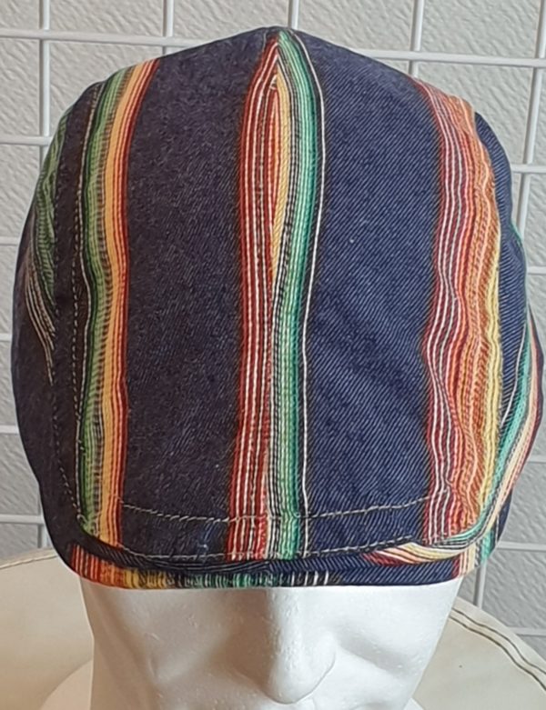 Réf33.1 Beret-casquette.-Tres-chic.-Tissu-coton-et-polyester.-Entierement-double.-Rayure-bleue.-Reglable-a-larriere.Taille-unique.