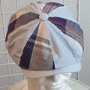 Réf32.1 Beret-casquette.-Tissu-coton-et-polyester.-Entierement-double.-Forme-Gavroche-.-Reglable-a-larriere-par-elastique.-Taille-57-59.
