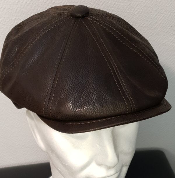 Réf2.1-Beret-casquette-en-cuir-marron.-Coupe-Stetson.-Entierement-doublee-en-tissu-polyester-matelasse.-Made-in-Italie.-56-57-58-60.-89E.jpg