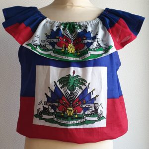3.1 Haut bicolore rouge et bleu assorti du drapeau Haïti. Taille S-M.