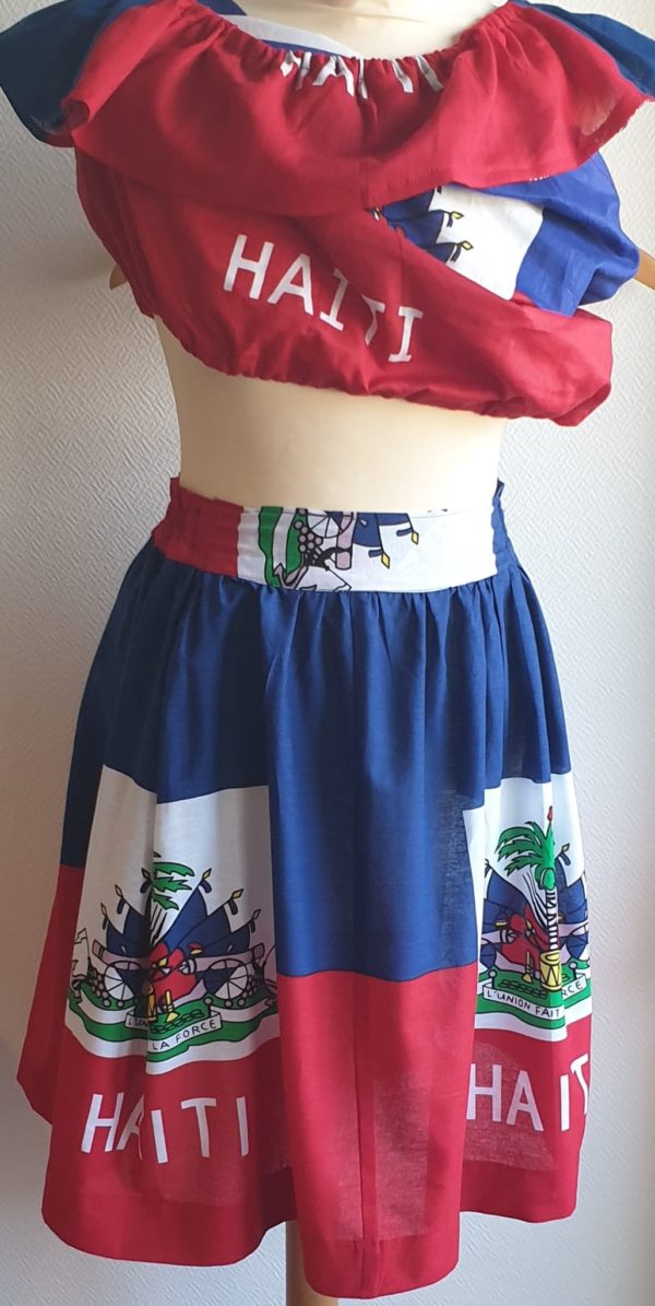 5.1 Tenue traditionnelle haïtienne. Jupe. Tissu bandana. Drapeau Haïti 100% coton. Made in Paris. Elastique à la taille. Longueur 55cm. Taille S, M, L, X, XL. 59.95€