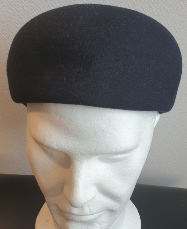 Béret laine made in Italie bleu marine 56 à 60 23,50€