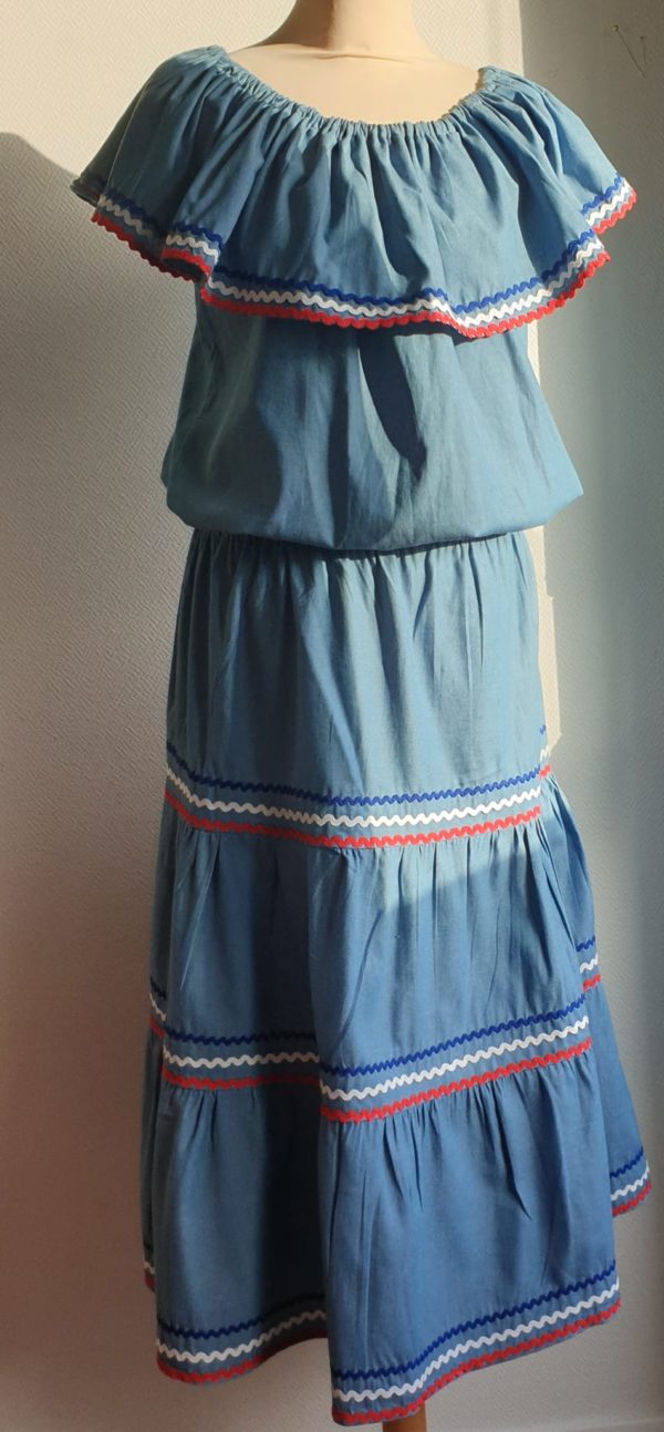 Ensemble deux pièces. Tenue traditionnelle haïtienne carabela en bleu. Taille unique. Fabrication française 149.95€
