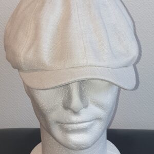Réf8.1 Béret d'été. Casquette béret. Tissu lin viscose. Entièrement doublé en tissu polyester. Élastique à l'arrière. Couleur ivoire. 57 59. 23,50€