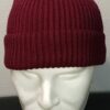 Réf7.1 Bonnet d'hiver rouge grenat extensible, ajustable et convenant à tous les tours de tête. Ce produit trouve son originalité par une grande douceur et une légèreté ressenties dés son porté. Son type de textile se compose pour 49,4% de viscose, 32% de polyester et 18,6% de nylon. Nettoyage 30 degrés maximum.
