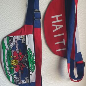 11.1Bumbag en coton aux couleurs attrayantes pour randonnée, voyage, course à pied etc... Équipé d'une ceinture et d'une bandoulière réglables. Boucle à dégagement rapide facile à utiliser. Deux poches, sur le dessus et en latéral, dont chacune munie d'une fermeture éclaire à glissières avec butée et blocage par curseur. Dimention : 28cm * 14cm. Taille unique.  Confectionnée en atelier à Paris par AnjeroCréation. Prix : 35€.