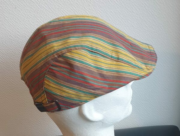 18.2Béret stylé tendance jaune moutarde, composé d'un doux tissu lin-viscose et entièrement doublé à l'intérieur. Réglable à l'arrière par un système de boucle de serrage facile à utiliser et s'adapte à toutes les formes de visage, fin ou rond. Ce couvre-chef agréable à porter, vous permettera de sublimer et renforcer votre look. Taille unique.