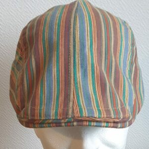 2.1Béret tendance caramel, composé d'un doux tissu lin-viscose et entièrement doublé. Réglable à l'arrière par un système de boucle de serrage facile à utiliser. Taille unique. Prix 19,95€