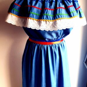 14.1Robe carabela. Tenue traditionnelle haïtienne en maxi.Elastique à la taille et livrée avec à la taille une ceinture bicolore. Taille : S, M, L. Prix : 199.95€. Cette robe est entièrement conçue et réalisée à Paris  dans les ateliers AnjeroCréation.