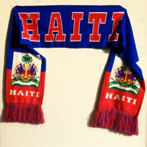 3.1 Écharpe aux couleurs attayantes ornée du drapeau haïtien en tissu 100% acylique au recto verso. Dimention 1,55m x 0,20m. Prix 16.95€